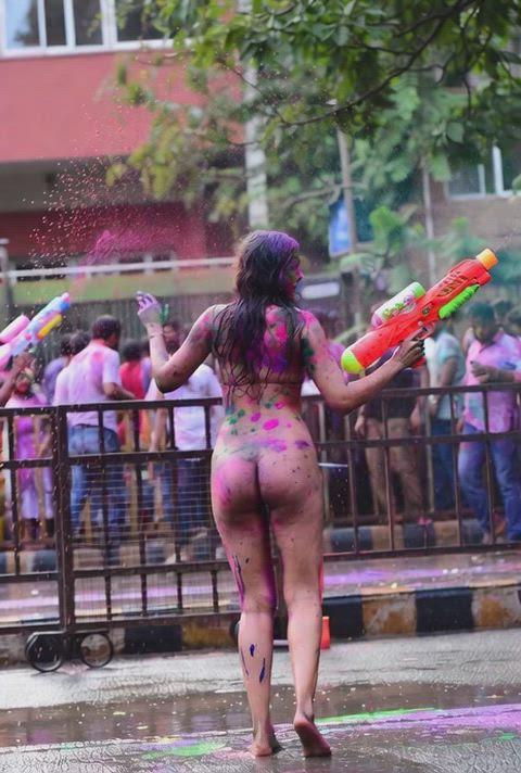 Holi got her excited