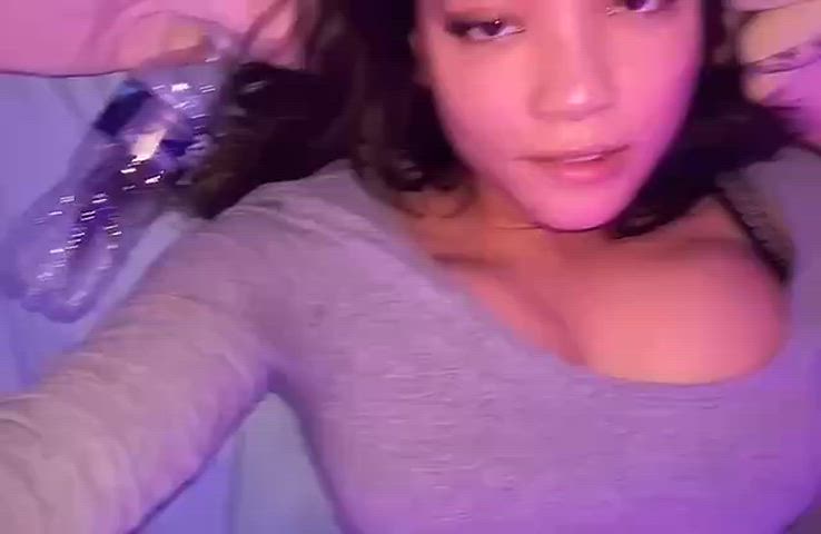 Big Tits Huge Tits Natural Tits Tits Porn GIF by xhsjsndnxjxnc