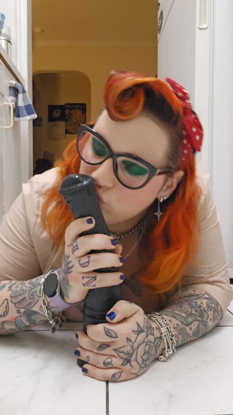 Deepthroating Bad Dragon Large Chance Fantasy Toy (Correct Clip)