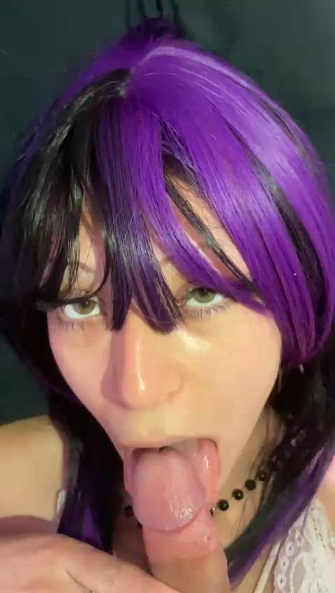 My first time sucking dick 19yo