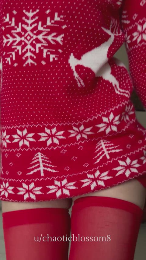 Red straps, red stockings, red-stained thoughts