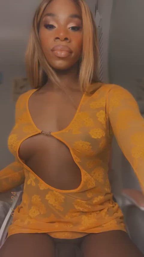 They didn’t have panties that matched… 🤷🏾‍♀️