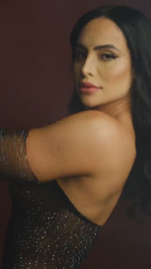 Aline Mineiro (@alinemineiro)