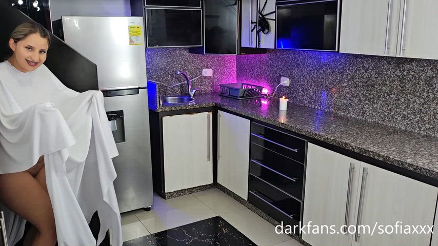 Halloween ghosts are looking for food