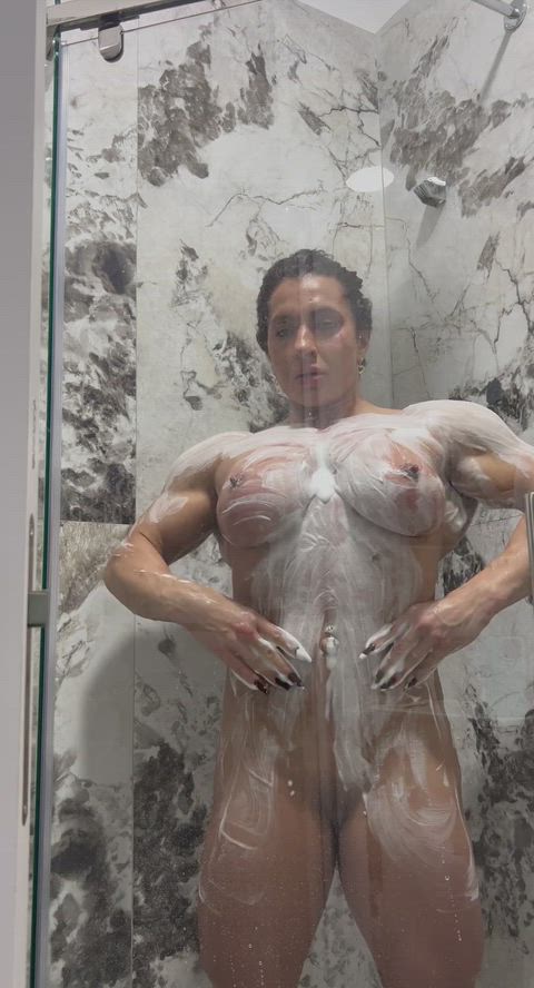 skipped gym today.. but thinking about squatting on ur face