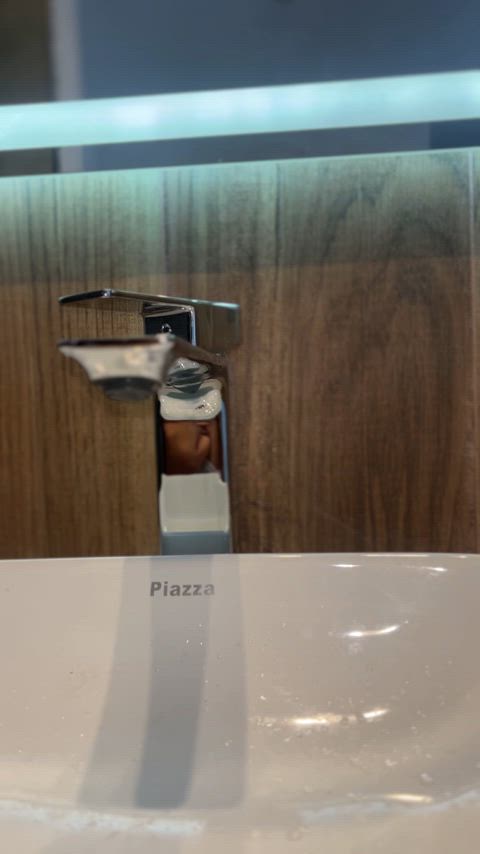 If you think my face is pretty, you should see my hmmmm