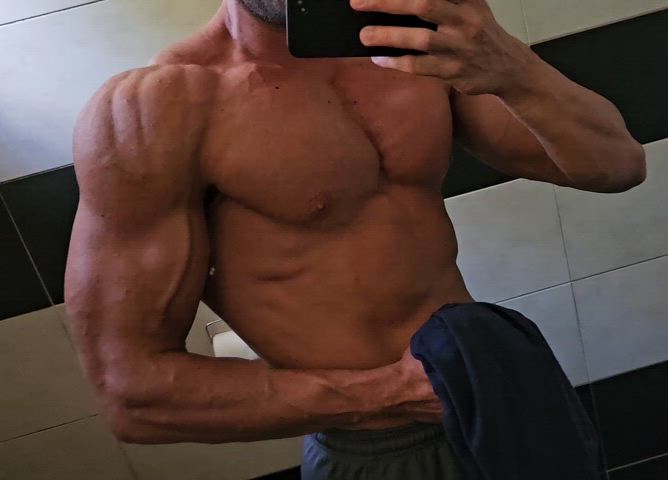 Can you handle a 6'7" muscle giant?