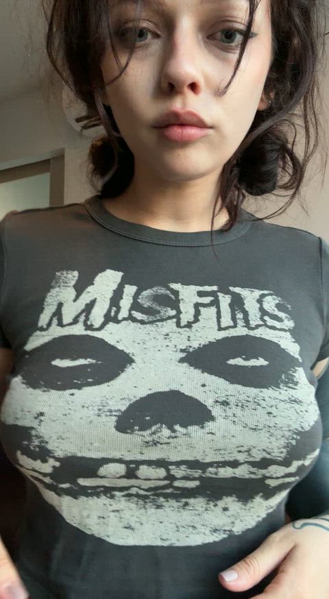 my boobs looks so hmmm