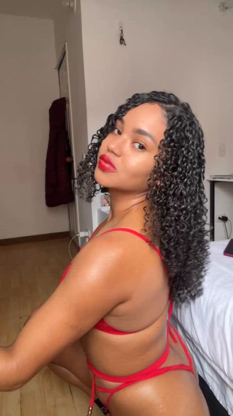 Hi there! Im Available now [Vid call ] [sext] [gfe] [sex live stream] [custom video] [used panties]