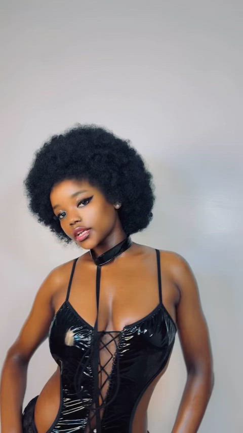 how i smile when im about to suck d