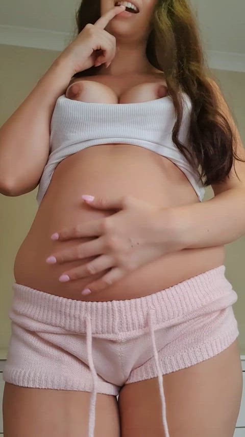 Love my growing belly