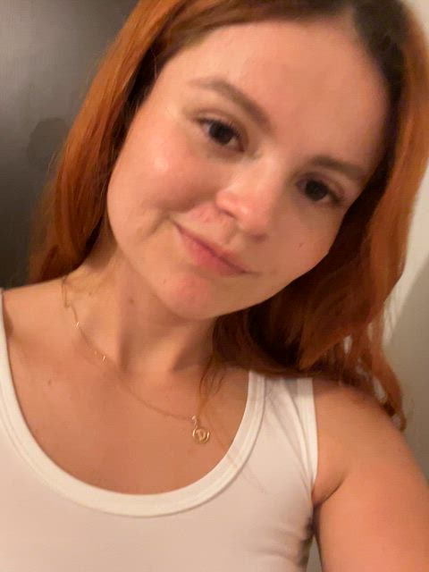 Fiery redhead checking in [IRTR]