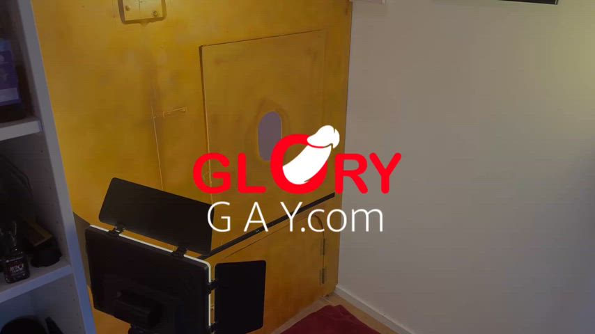 Gold Gloryhole Surprise – the ending will leave you speechless A beautiful thick cock with a crazy long foreskin just begging to be sucked for hours… I thought this would be pure foreskin heaven. Then the first drops appeared… and suddenly the wildest, dirtiest twist happened that nobody saw coming… 😈 thumbnail