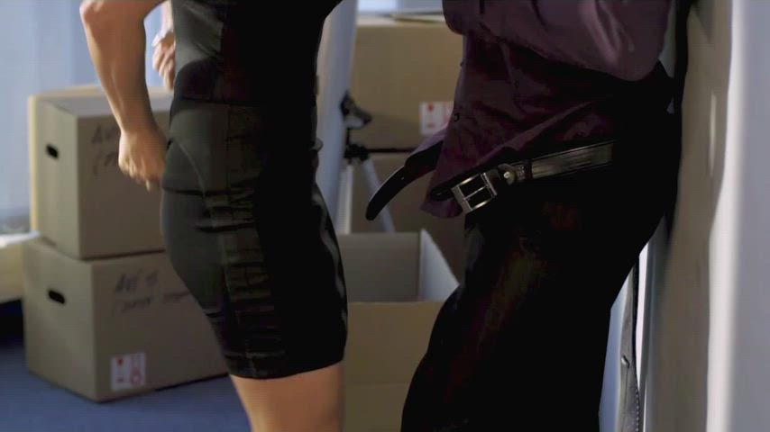 Brandin Rackley fucks a guy in an office - Life on Top ( S02, E01) Part 1