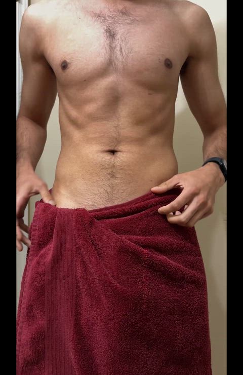 watch my big fat cock drop out of the towel