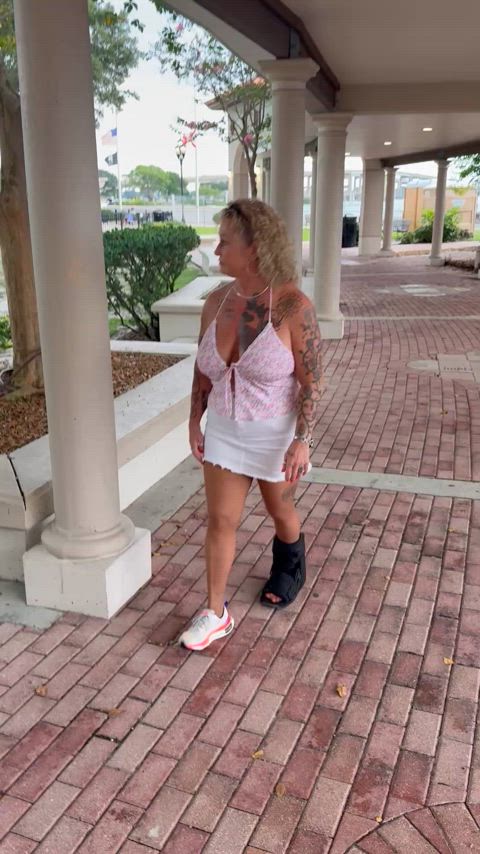 Show off the girls in cocoa Florida