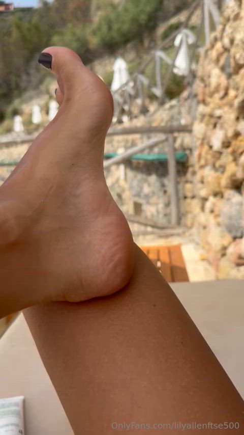 Lily Allen Soles