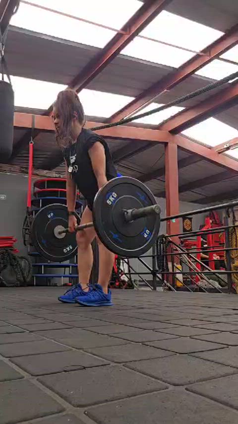 gym and serotonine for to have sex! follow me and see me 6am gtm-5 hour colombia streaming thumbnail