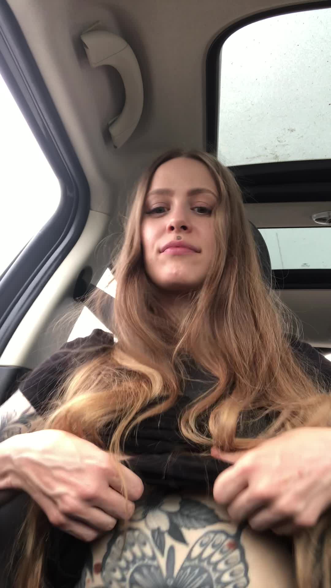 Distracting my Uber driver