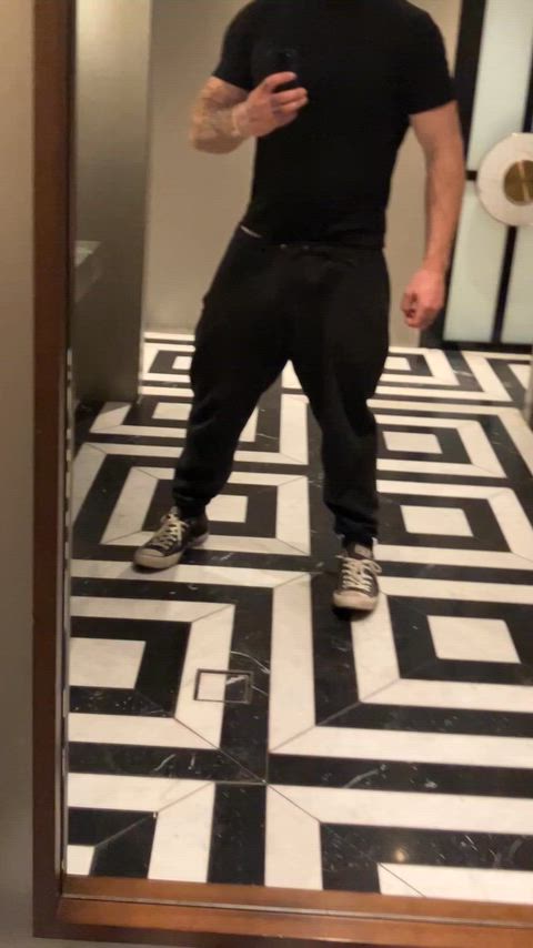 Amateur Big Dick OnlyFans Porn GIF by daddycapsicumm