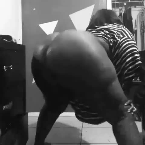 Effortless Ass Shaking