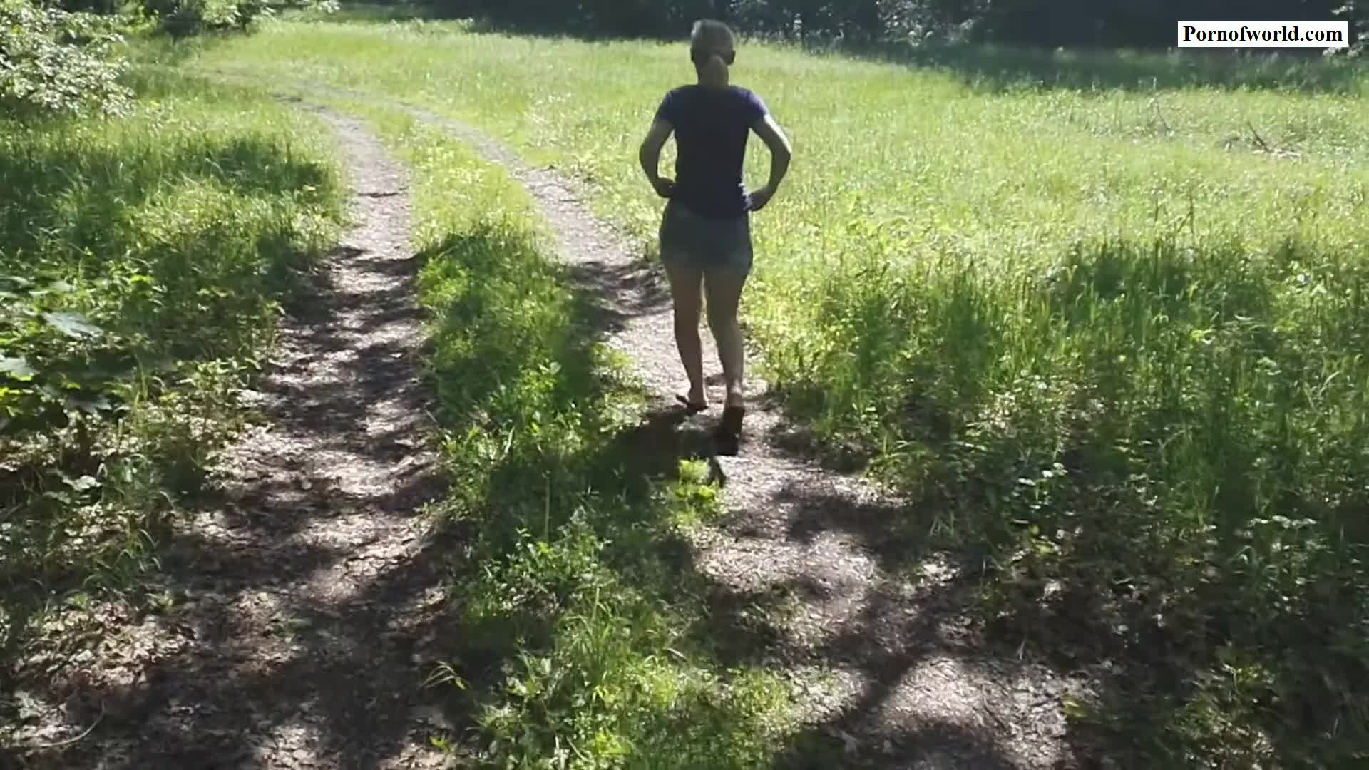 Met a drunken blonde in the woods - amateur
