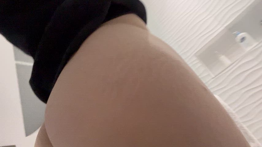 (23) submissive chinese boy looking for a hung/fit alpha male, kik derpywoah