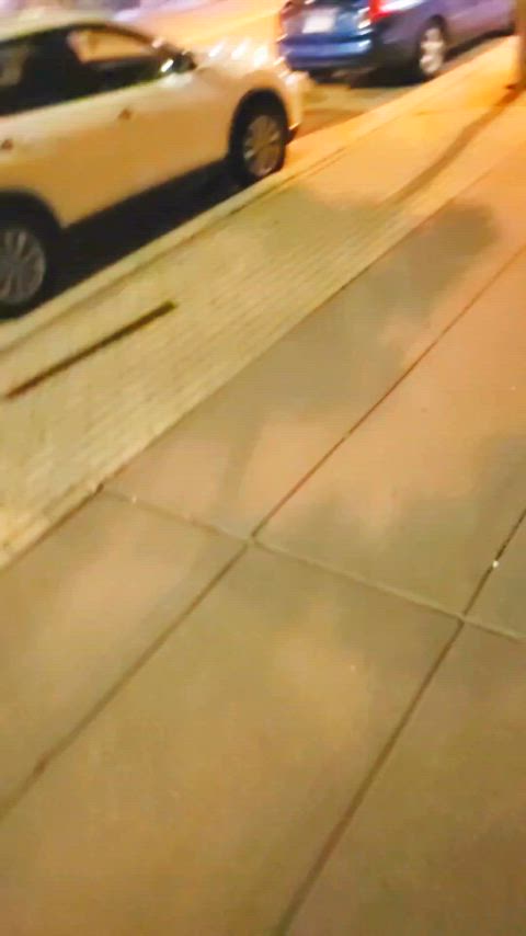 Older man fingering my drunk pussy outside the club 🥴❤️