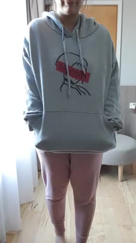 Nicole Titty Drop