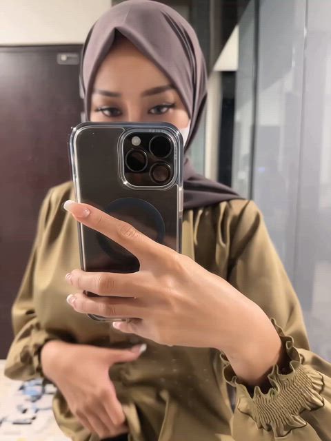 My phone wont focus properly