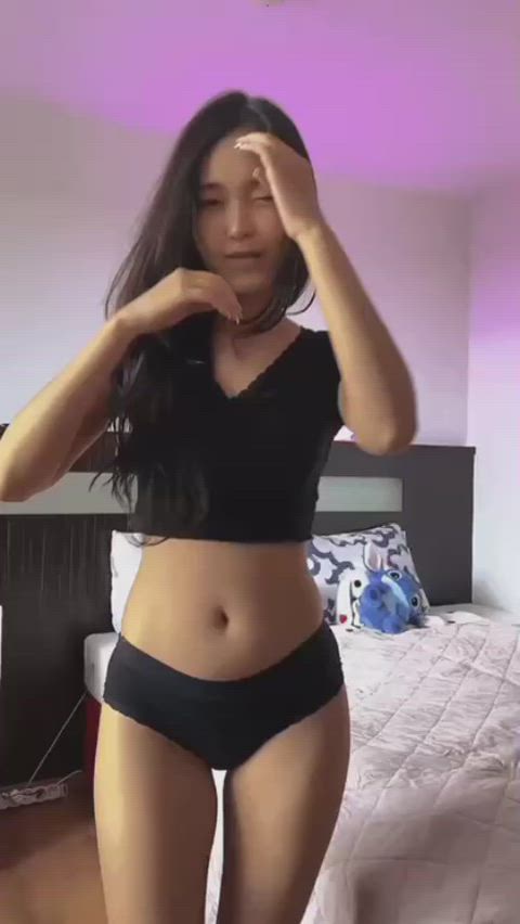 What guy would wanna nail a flat-chested girl like me