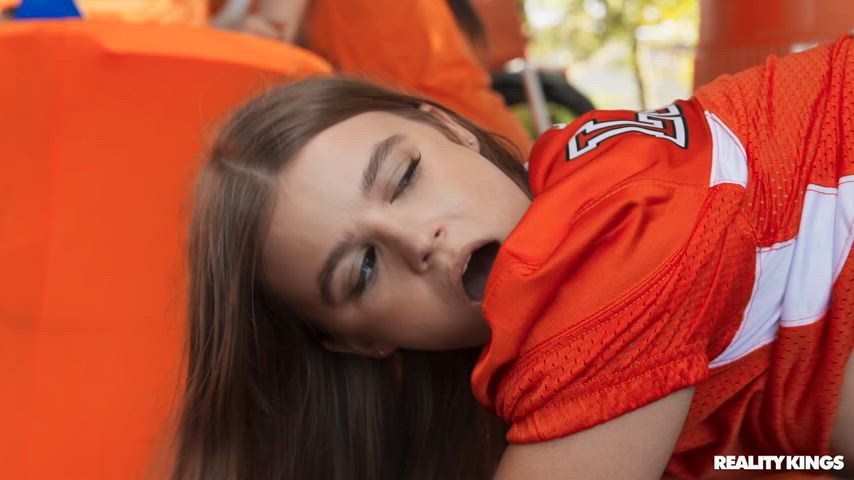 [Sky Wonderland, 24] Getting fucked outside
