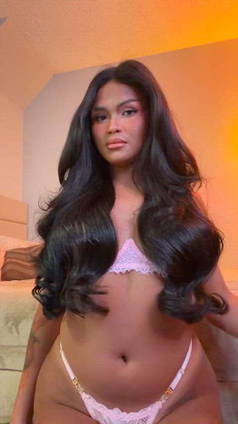 I’m happy to share my buns and my little lollies 🥰