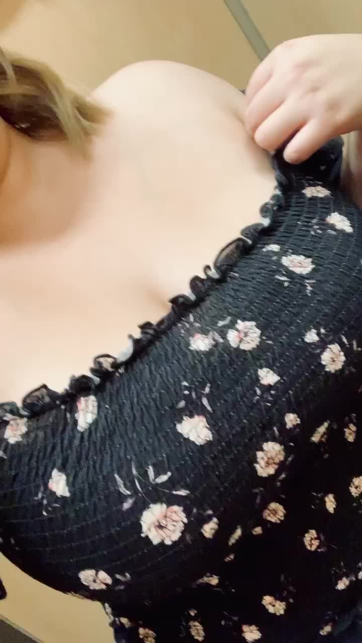 Decided to post a video from my last post 😌💕 hope you guys are having a good day!