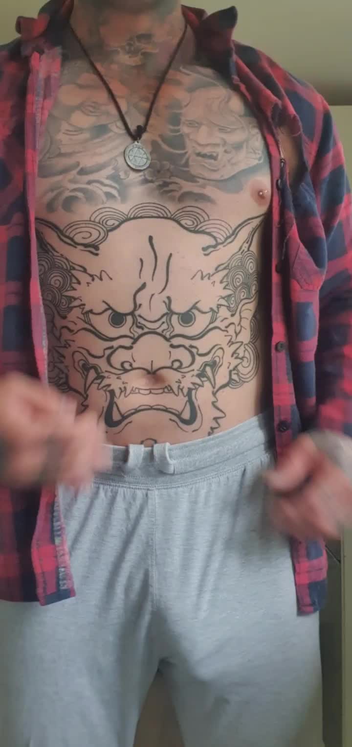 aking sweat pants sexy
