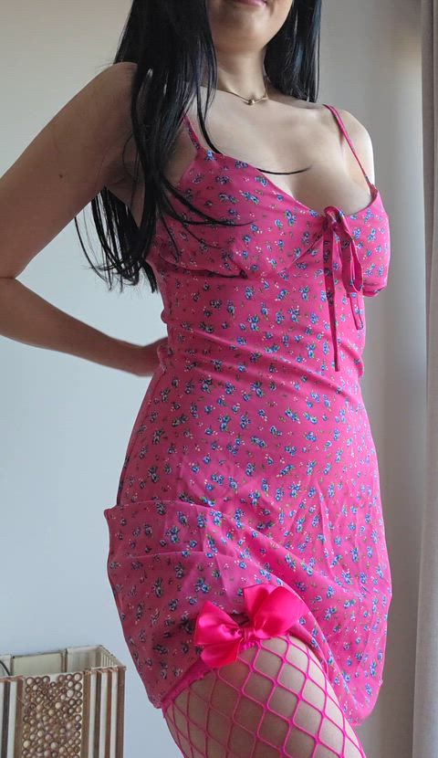 This dress doesn't do my big tits justice (reveal)