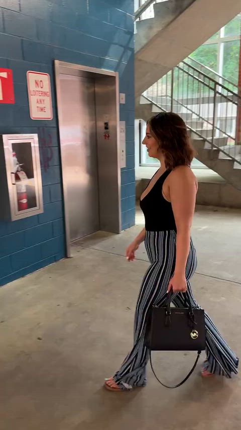 Curves that flirt with every step