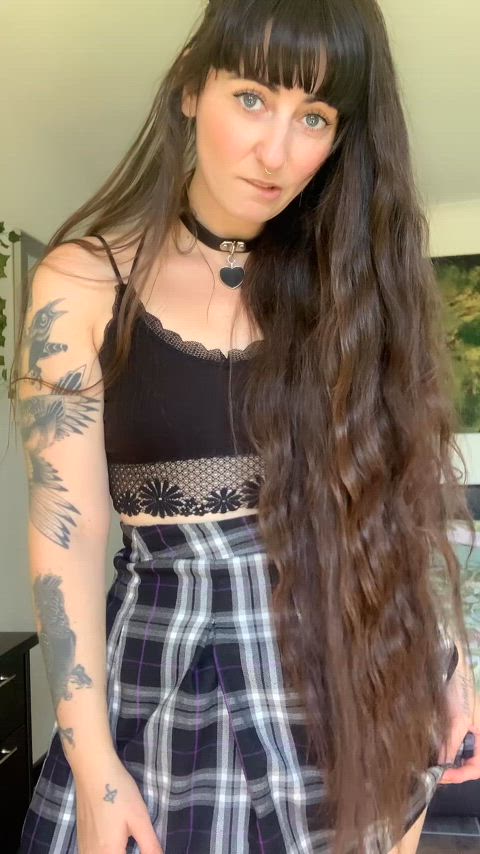 No panties, no problems thumbnail