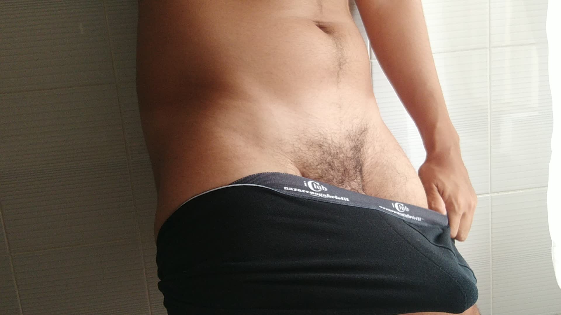 There's no sound to this gif, but if there was one, it would be...?