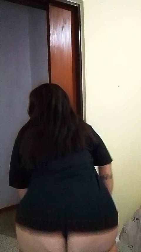 Very fat ass. Because bones are for dogs