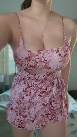 Amateur Boobs College Dress Naked Natural Tits OnlyFans Titty Drop Underwear Porn GIF by lamsinka89
