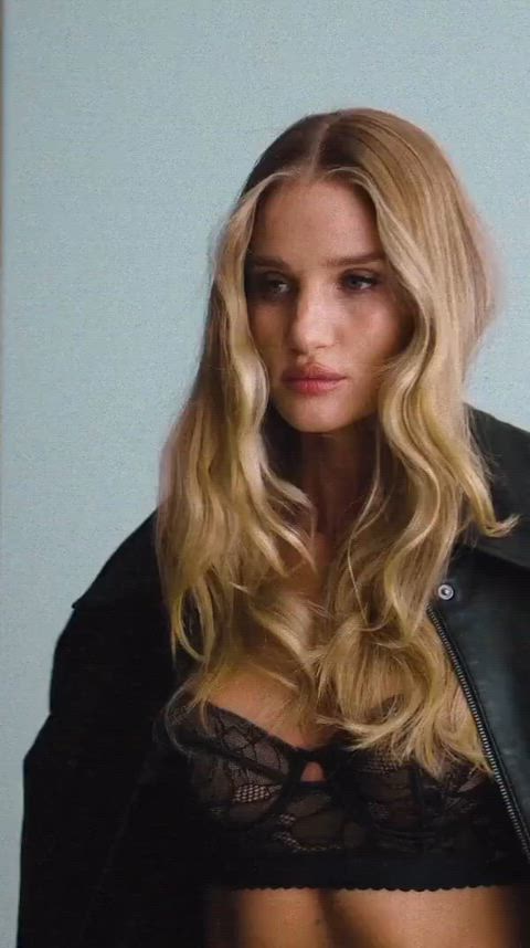 Rosie Huntington-Whiteley
