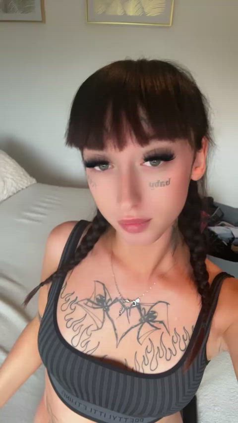 best tgirls don’t gag… they smile