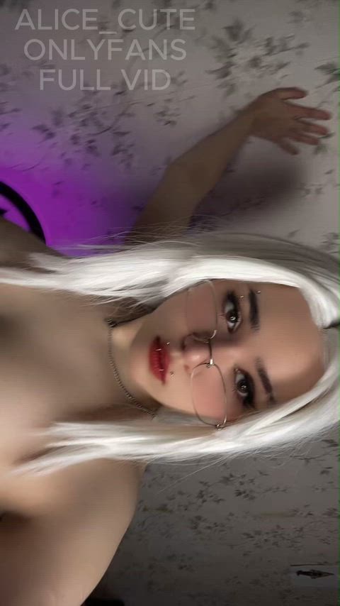 I share full videos & cute cosplays on my OF 🤍 come see thumbnail