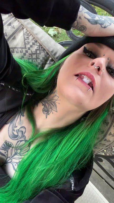 ShinyCreamyStallion thumbnail