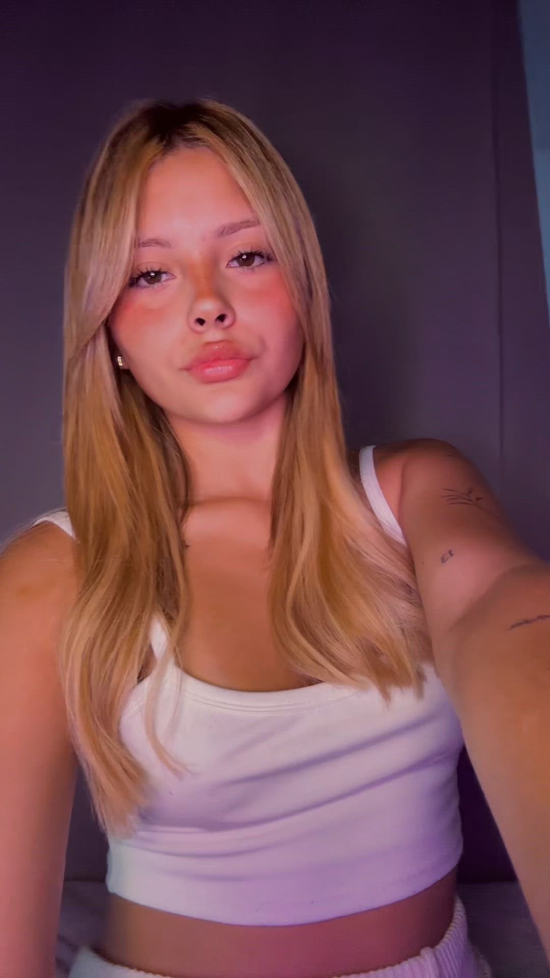 GIF thumbnail