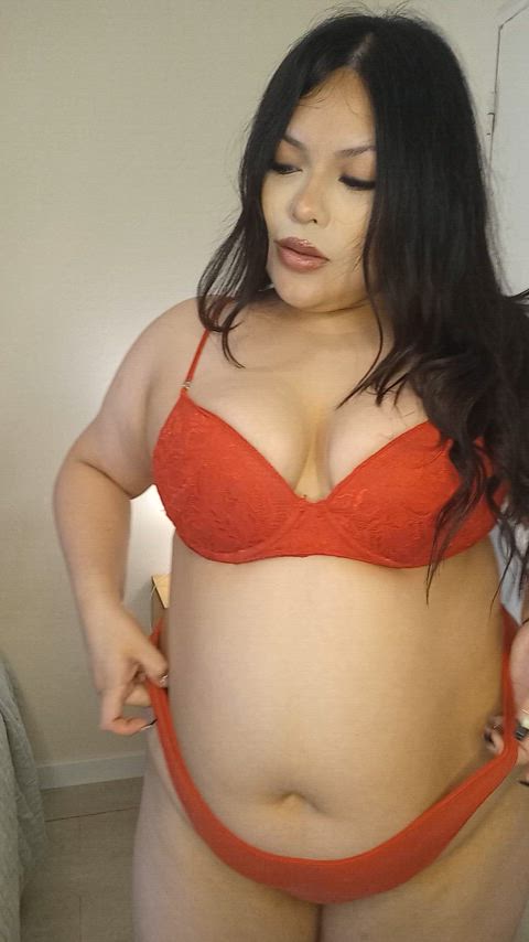 My curves are addictive, bet you can’t quit