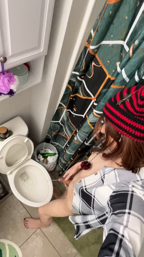 This outfit has quickly turned into my favorite one to wear while filming myself pee! 🤭
