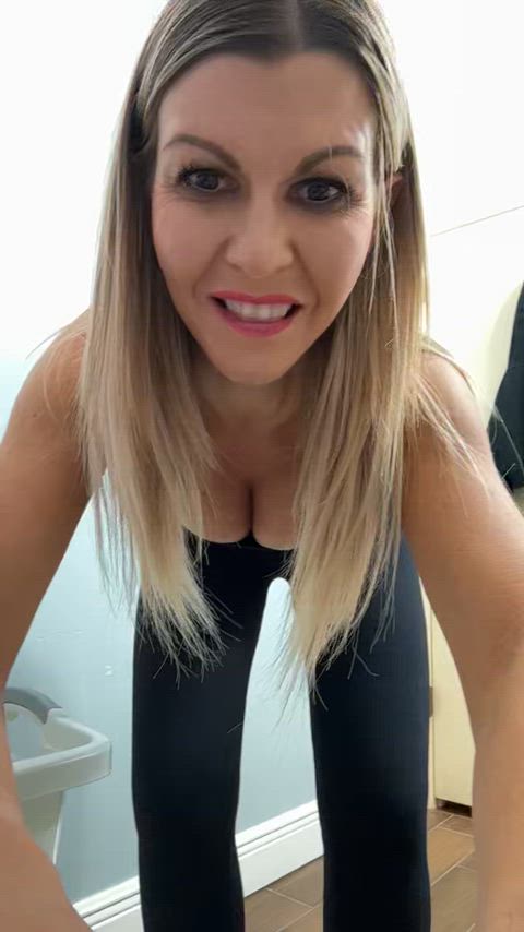 Watch me take off the onesie, it’s sooooo easy