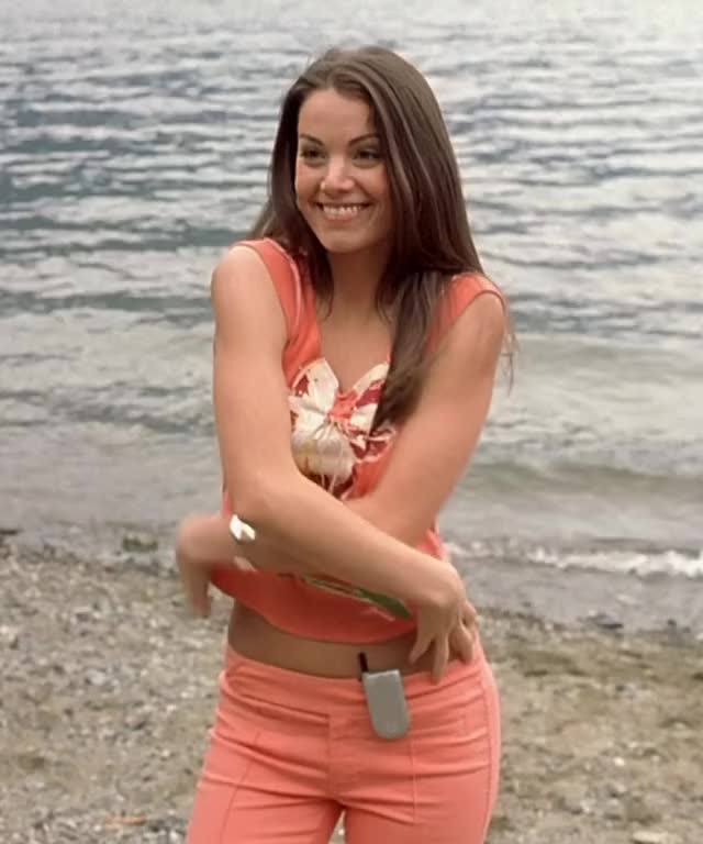 Erica Durance -- House of the Dead